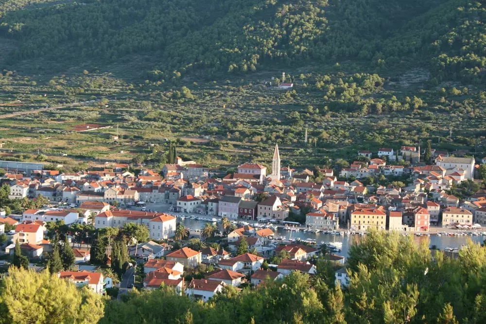 croatie-stari-grad-from-above